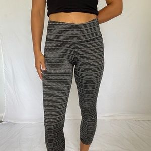 90 Degree Cropped Workout Legging